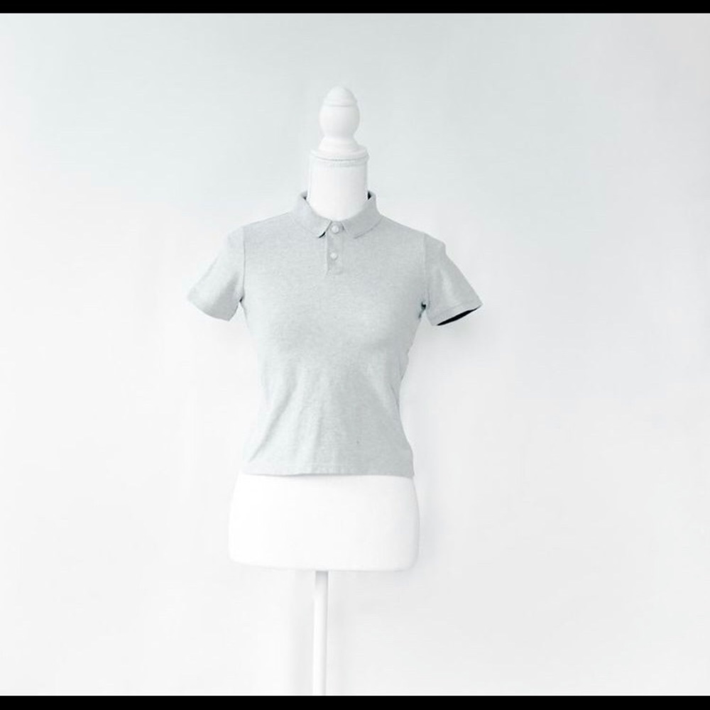 Grey collard tee